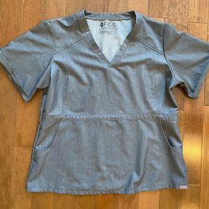 Extra Large figs scrub top